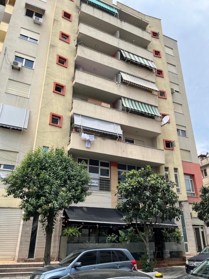 City Center Apartment 1 Tirana Buitenkant foto